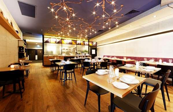 Alpha Mosaic Hotel Fortitude Valley Брісбен Ресторан фото