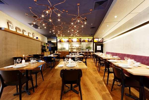 Alpha Mosaic Hotel Fortitude Valley Брісбен Ресторан фото