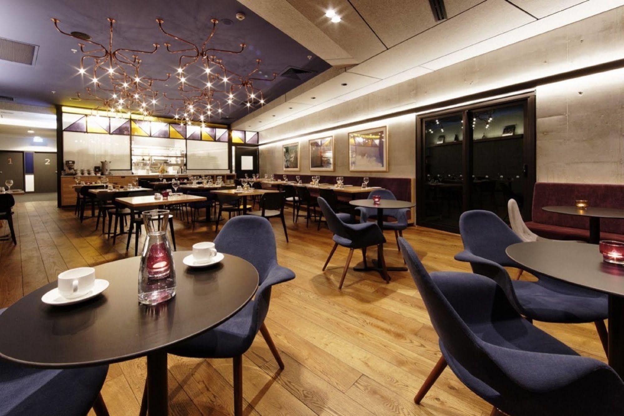 Alpha Mosaic Hotel Fortitude Valley Брісбен Екстер'єр фото