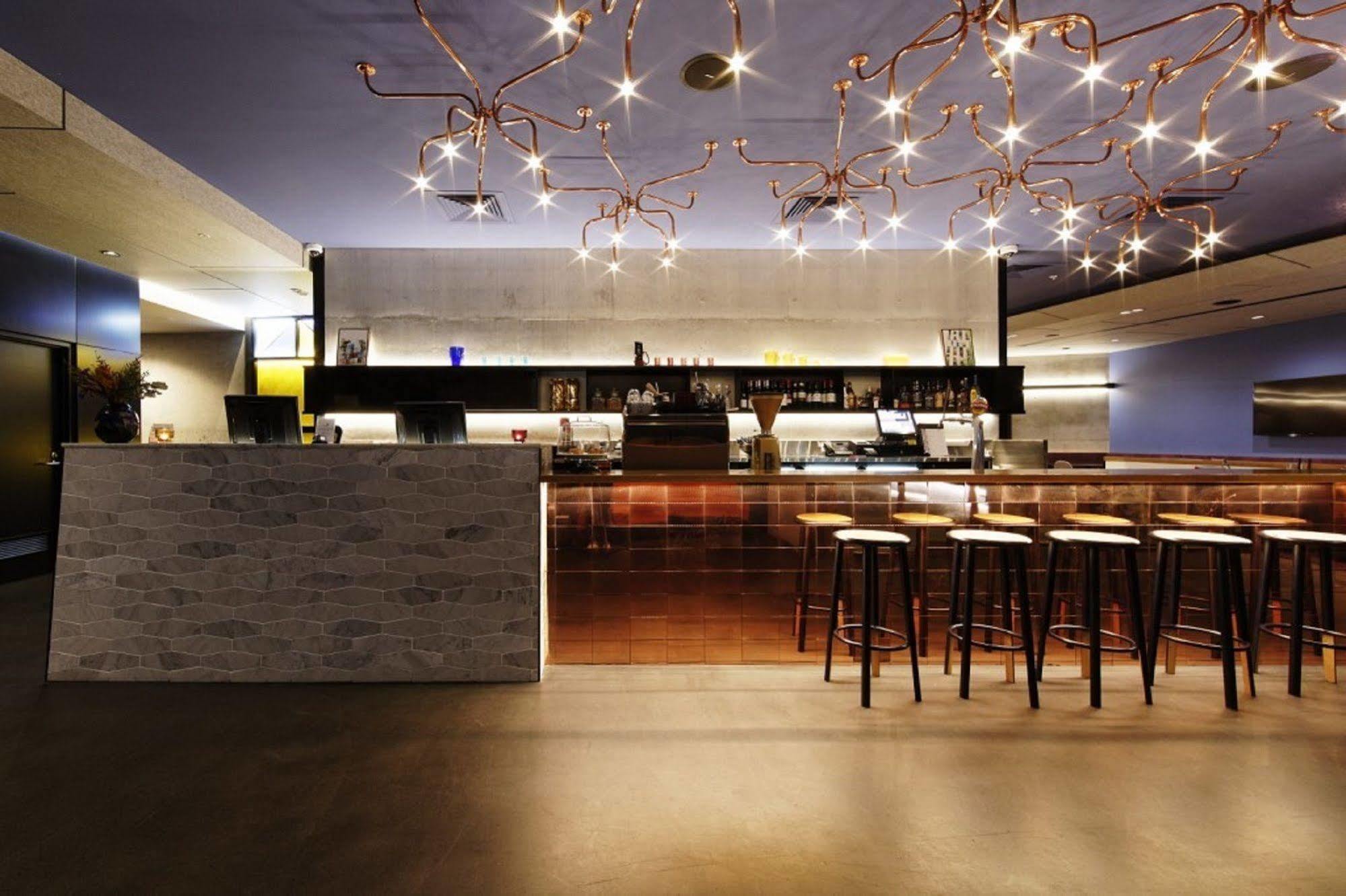 Alpha Mosaic Hotel Fortitude Valley Брісбен Екстер'єр фото