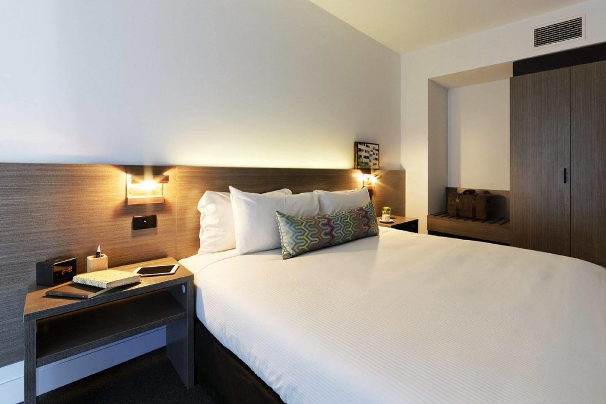 Alpha Mosaic Hotel Fortitude Valley Брісбен Екстер'єр фото